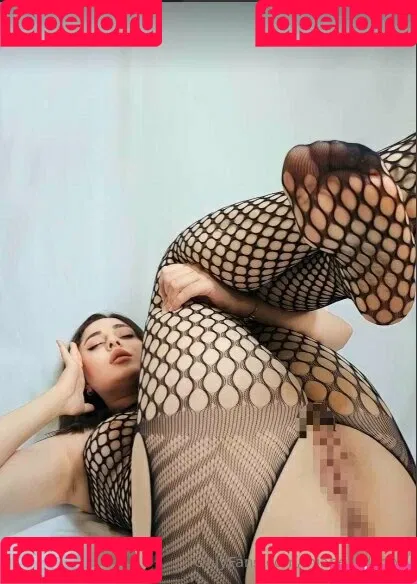mianextdooor Onlyfans Photo Gallery 