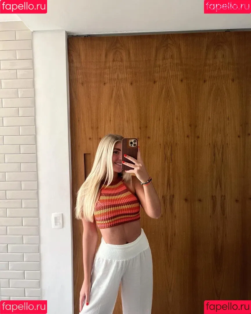 Fiichen Onlyfans Photo Gallery 