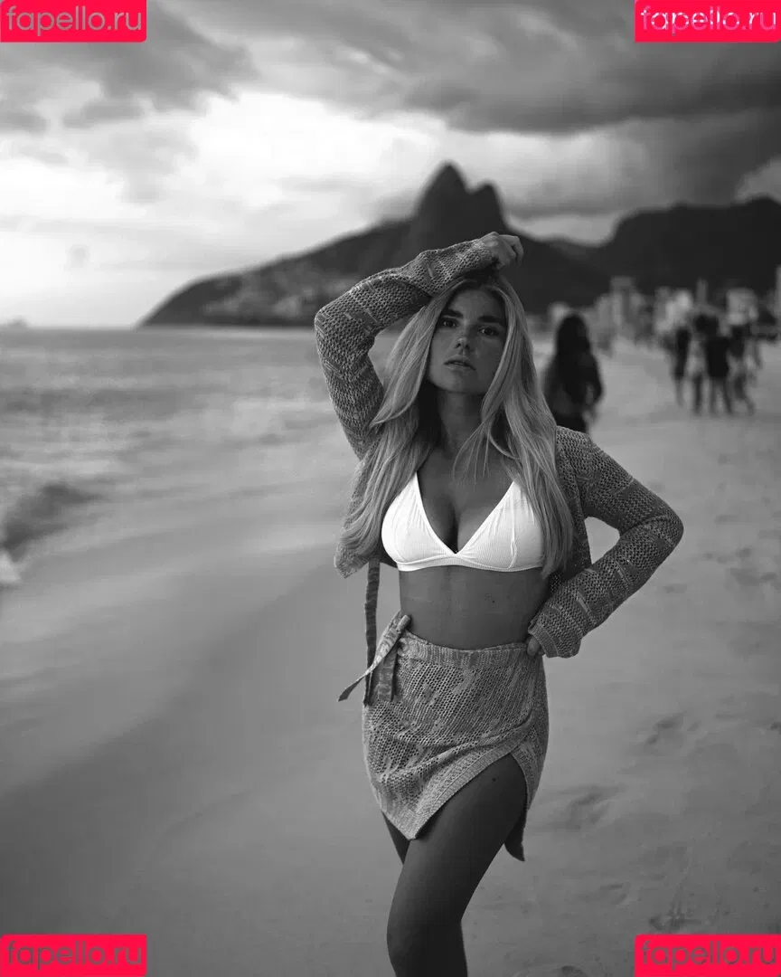 Fiichen Onlyfans Photo Gallery 