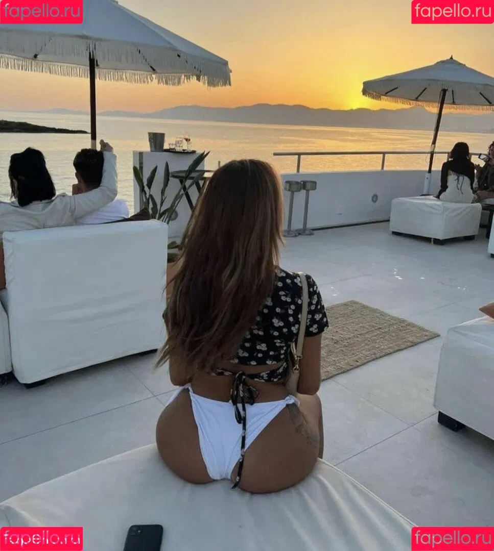 Sarah Saritah Onlyfans Photo Gallery 