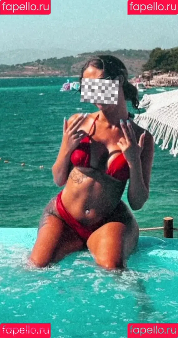 Sarah Saritah Onlyfans Photo Gallery 