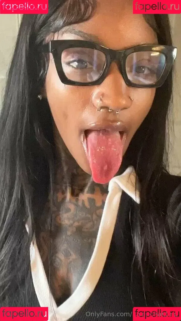 luvenchanting Onlyfans Photo Gallery 