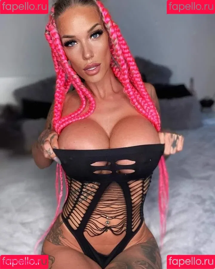 Tiffy Hollywood Onlyfans Photo Gallery 