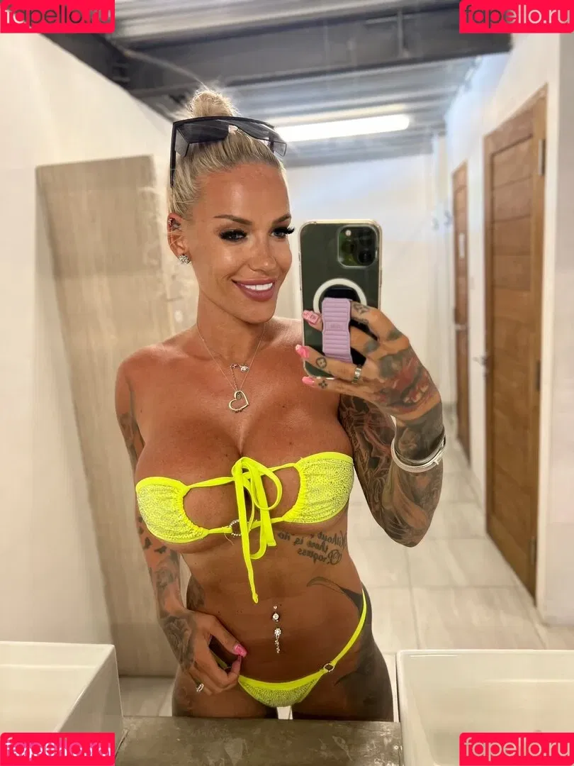 Tiffy Hollywood Onlyfans Photo Gallery 