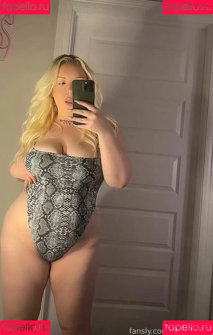 karmalexis Onlyfans Photo Gallery 