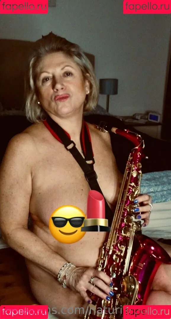 naturistpoppy Onlyfans Photo Gallery 