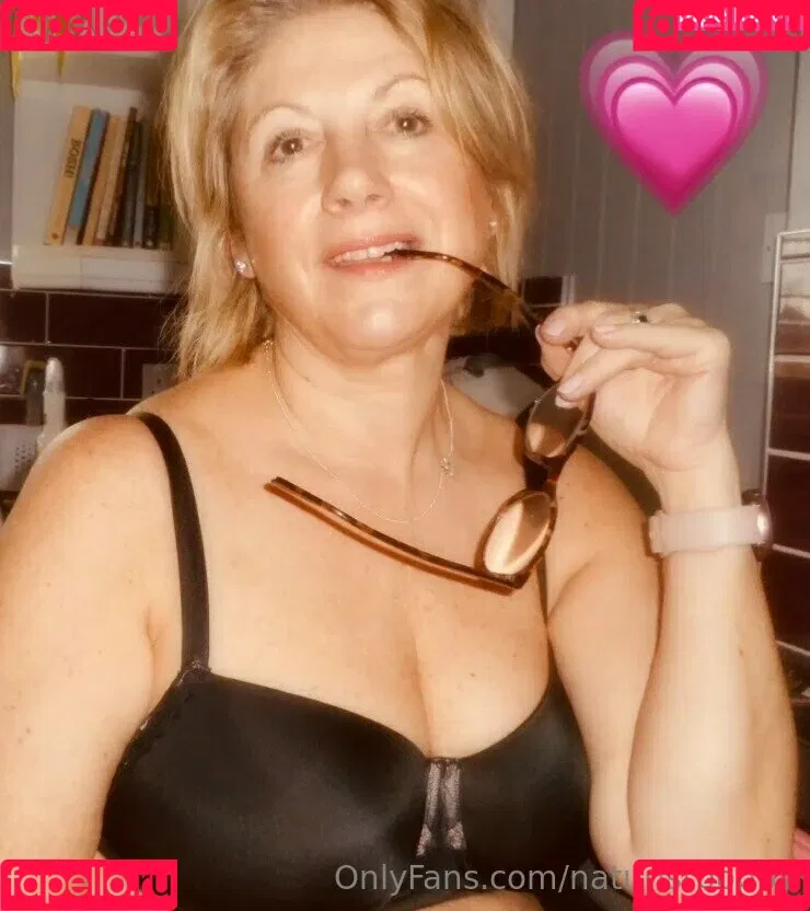 naturistpoppy Onlyfans Photo Gallery 