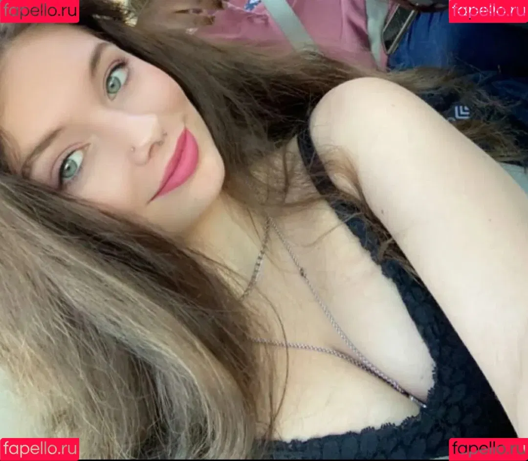 lydialoverenae Onlyfans Photo Gallery 