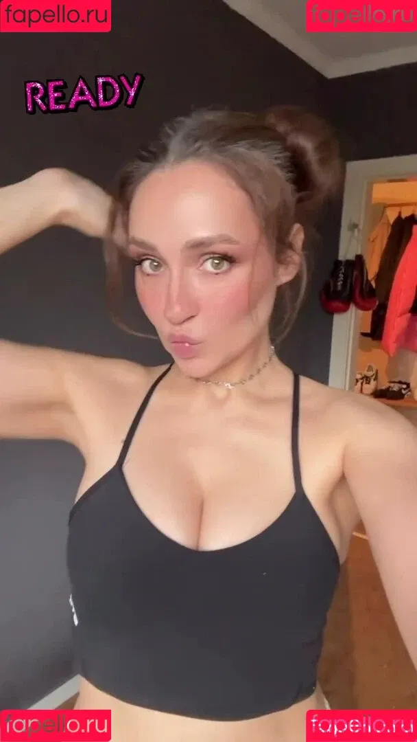 Regina Hixt Onlyfans Photo Gallery 