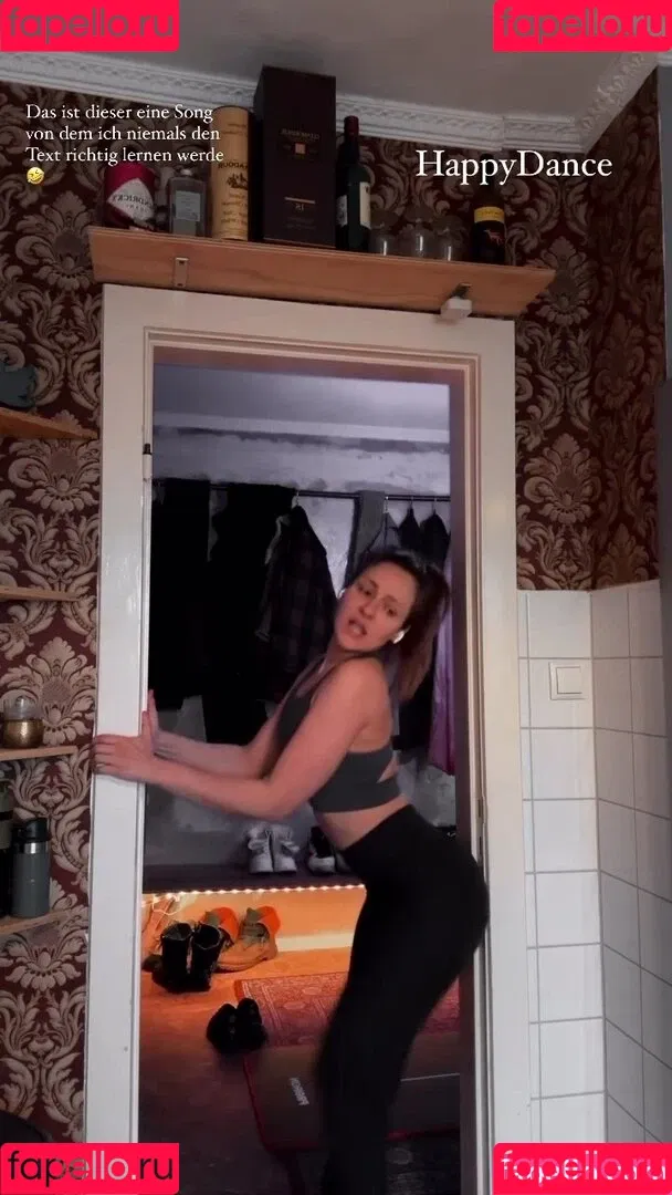 Regina Hixt Onlyfans Photo Gallery 
