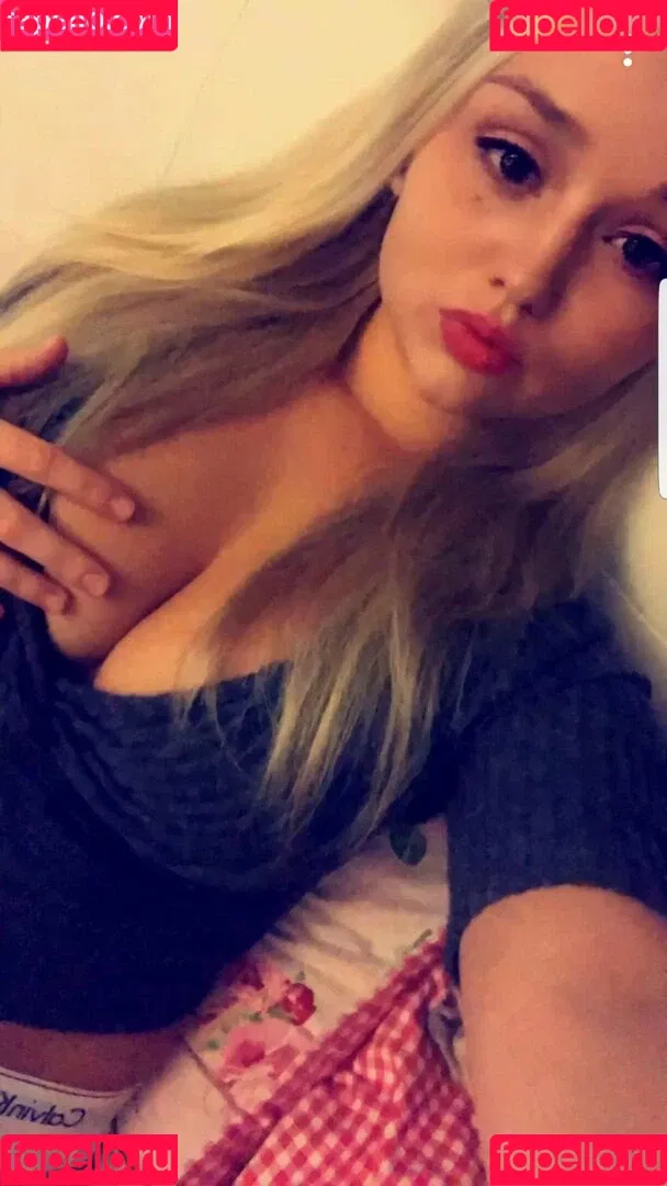 Laura-Helen Kleinert Onlyfans Photo Gallery 