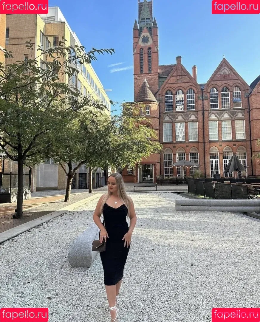 Laura-Helen Kleinert Onlyfans Photo Gallery 