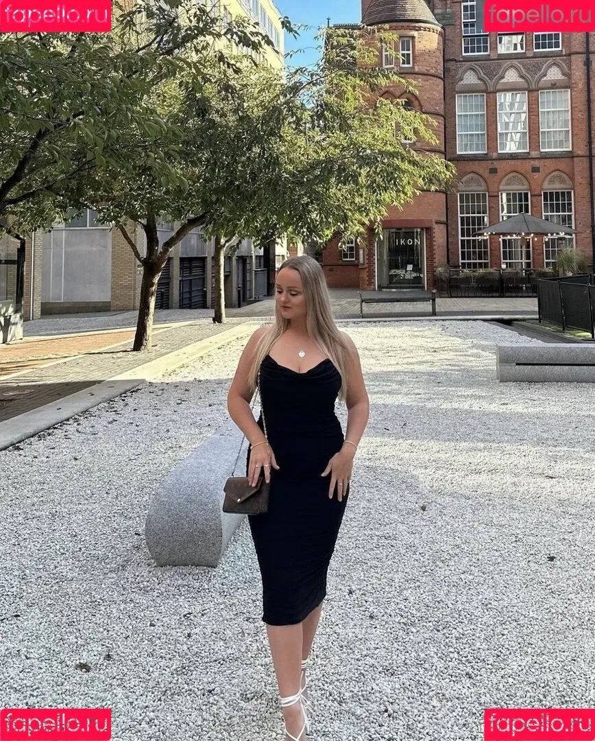Laura-Helen Kleinert Onlyfans Photo Gallery 