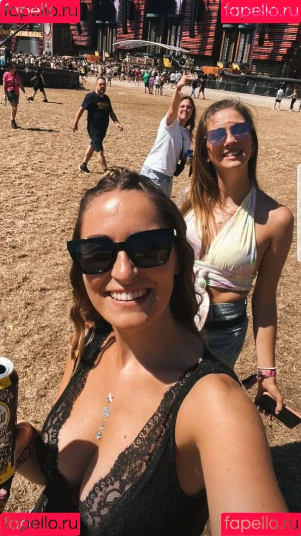 Kim Füngeling Onlyfans Photo Gallery 