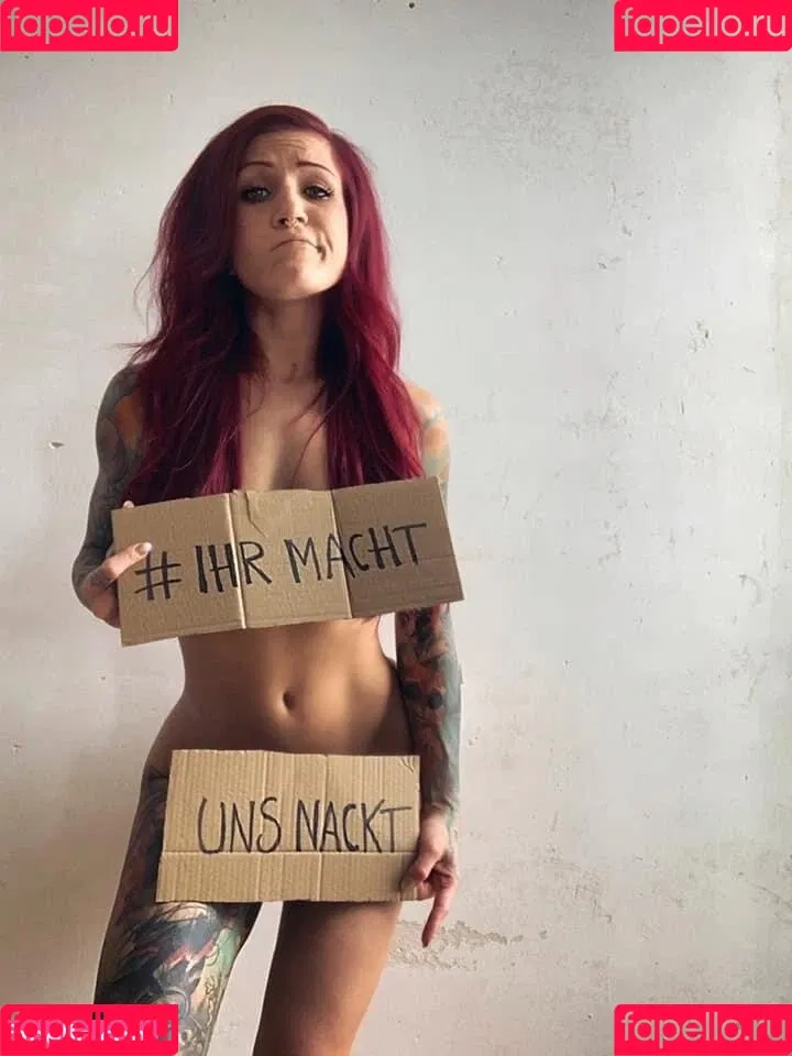 Nancy Mietzi Onlyfans Photo Gallery 