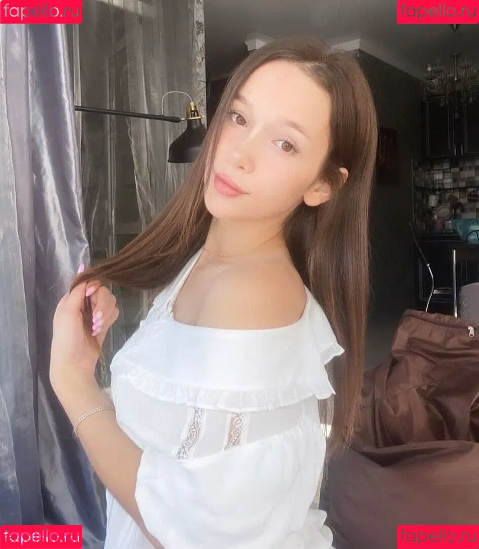 Ellie Leen Onlyfans Photo Gallery 