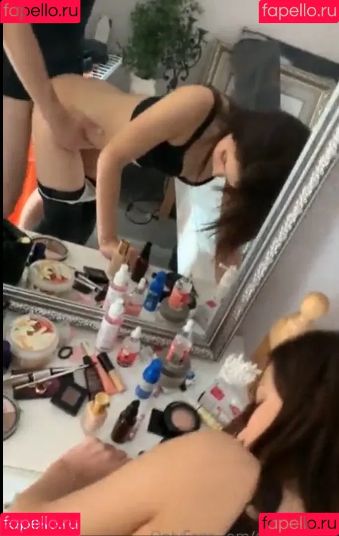 Ellie Leen Onlyfans Photo Gallery 