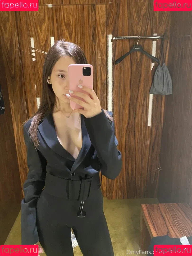 Ellie Leen Onlyfans Photo Gallery 