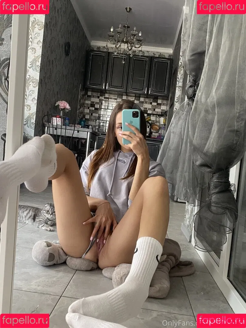 Ellie Leen Onlyfans Photo Gallery 