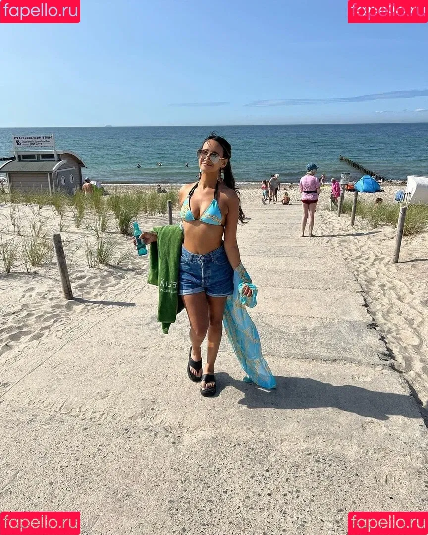 Gabriella De Almeida Rinne Onlyfans Photo Gallery 