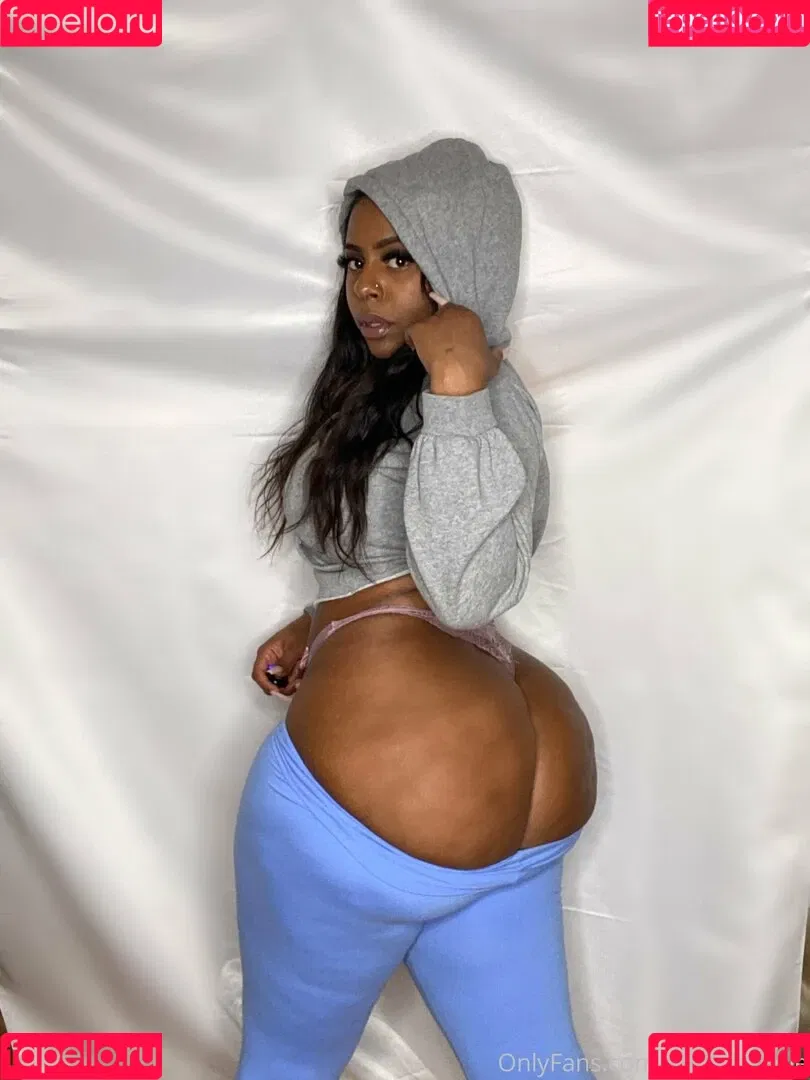 fatassbaddie Onlyfans Photo Gallery 