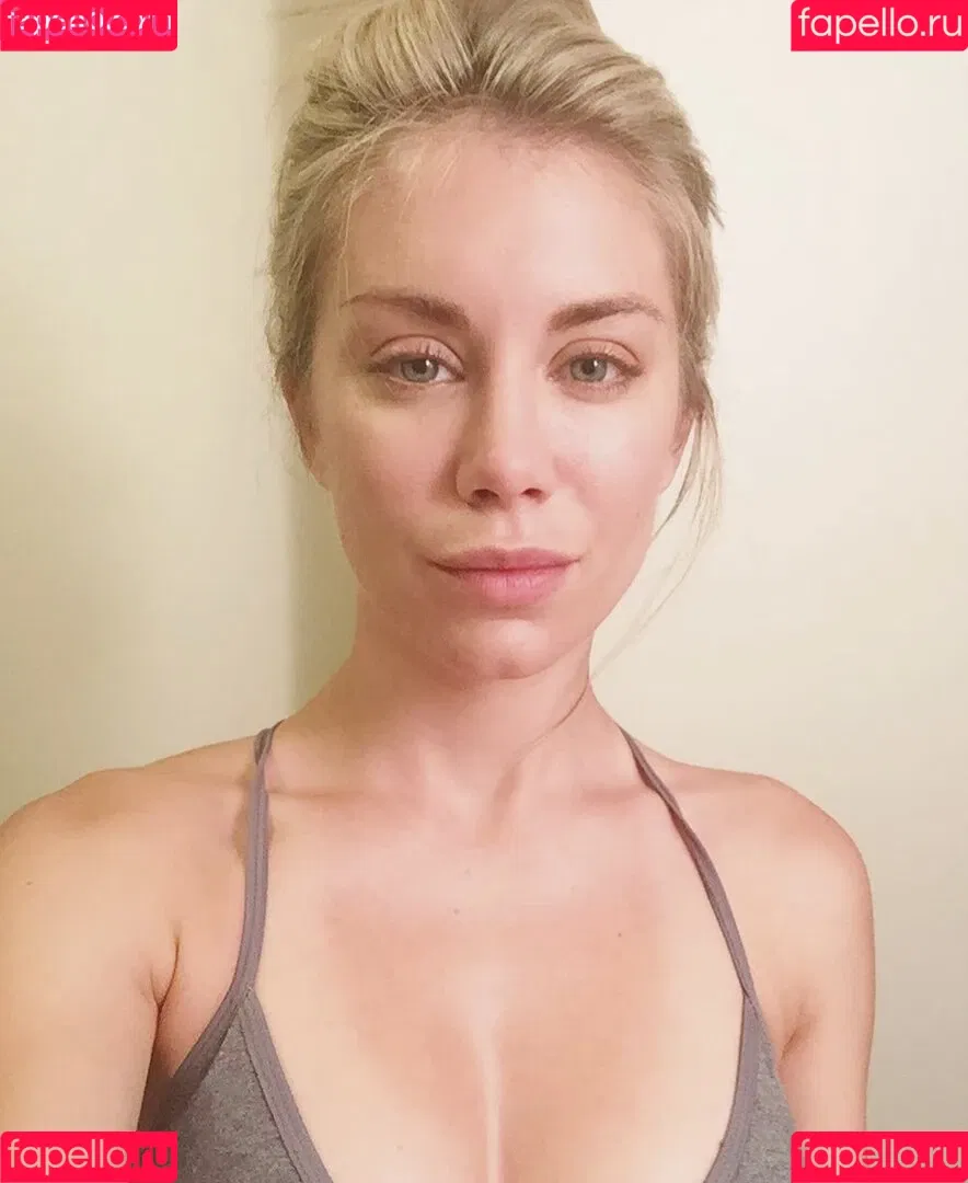 Jennifer Holland Onlyfans Photo Gallery 