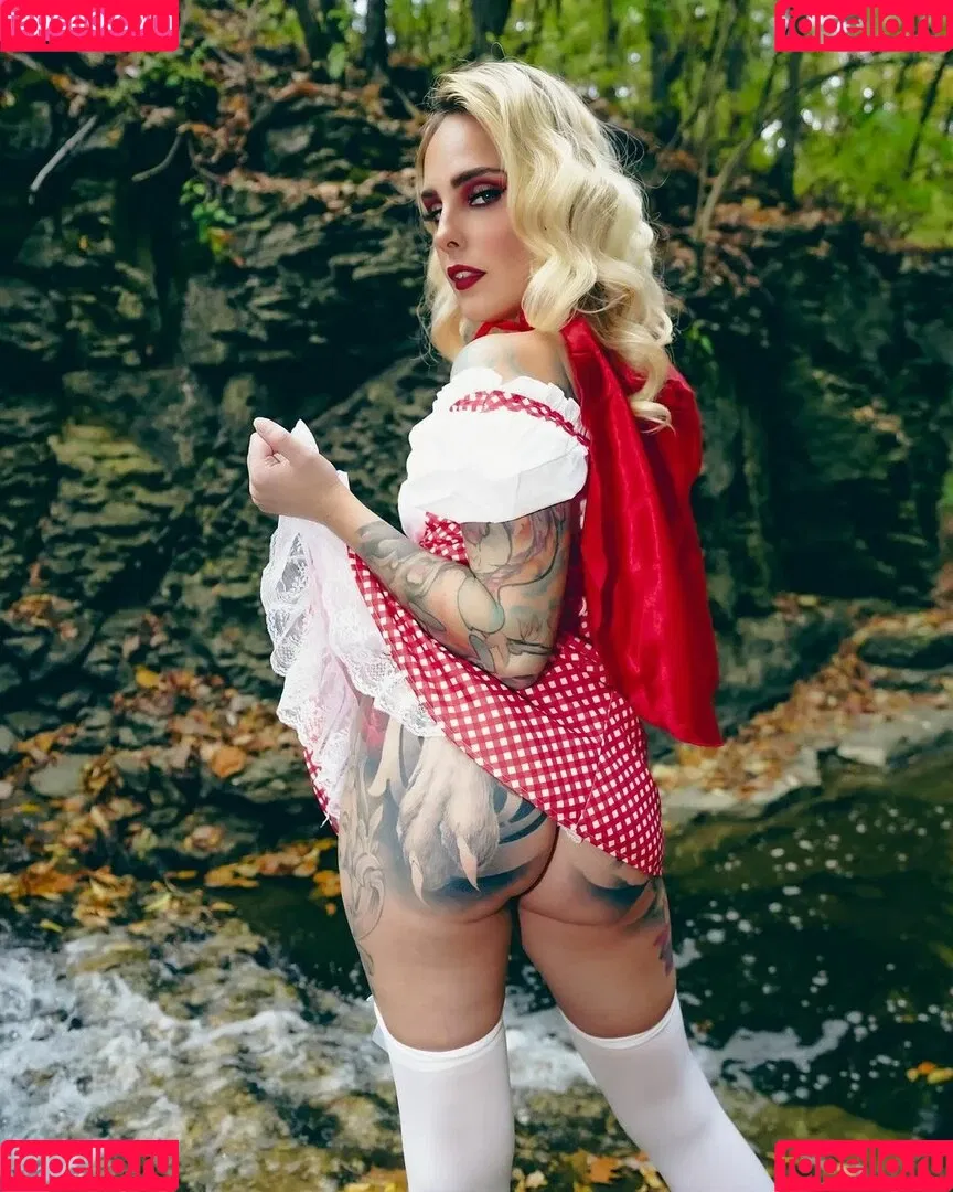 Virginia Suicide Onlyfans Photo Gallery 