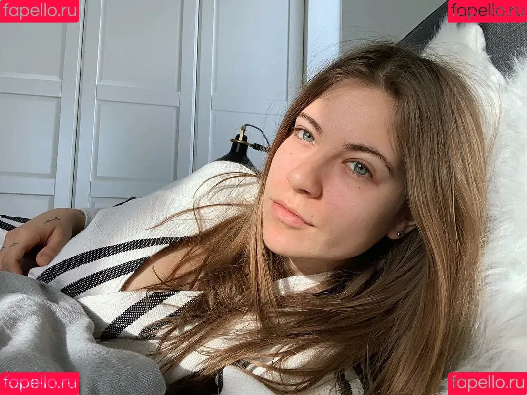 Melina Sophie Onlyfans Photo Gallery 