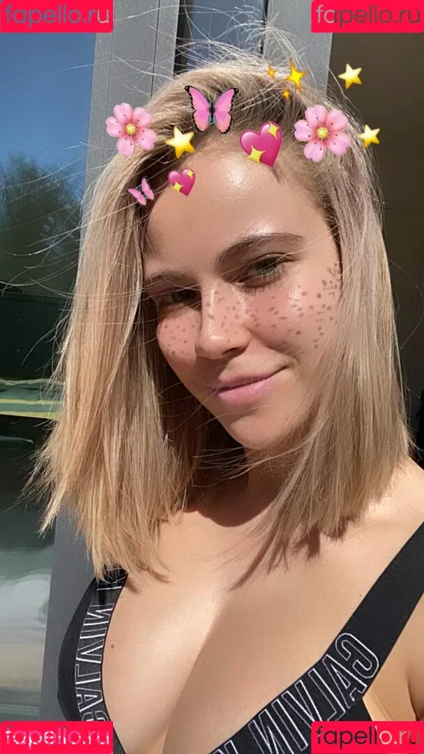 Melina Sophie Onlyfans Photo Gallery 