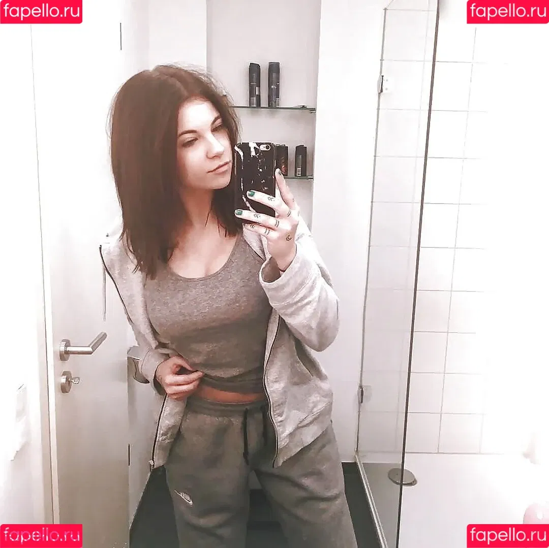 Melina Sophie Onlyfans Photo Gallery 