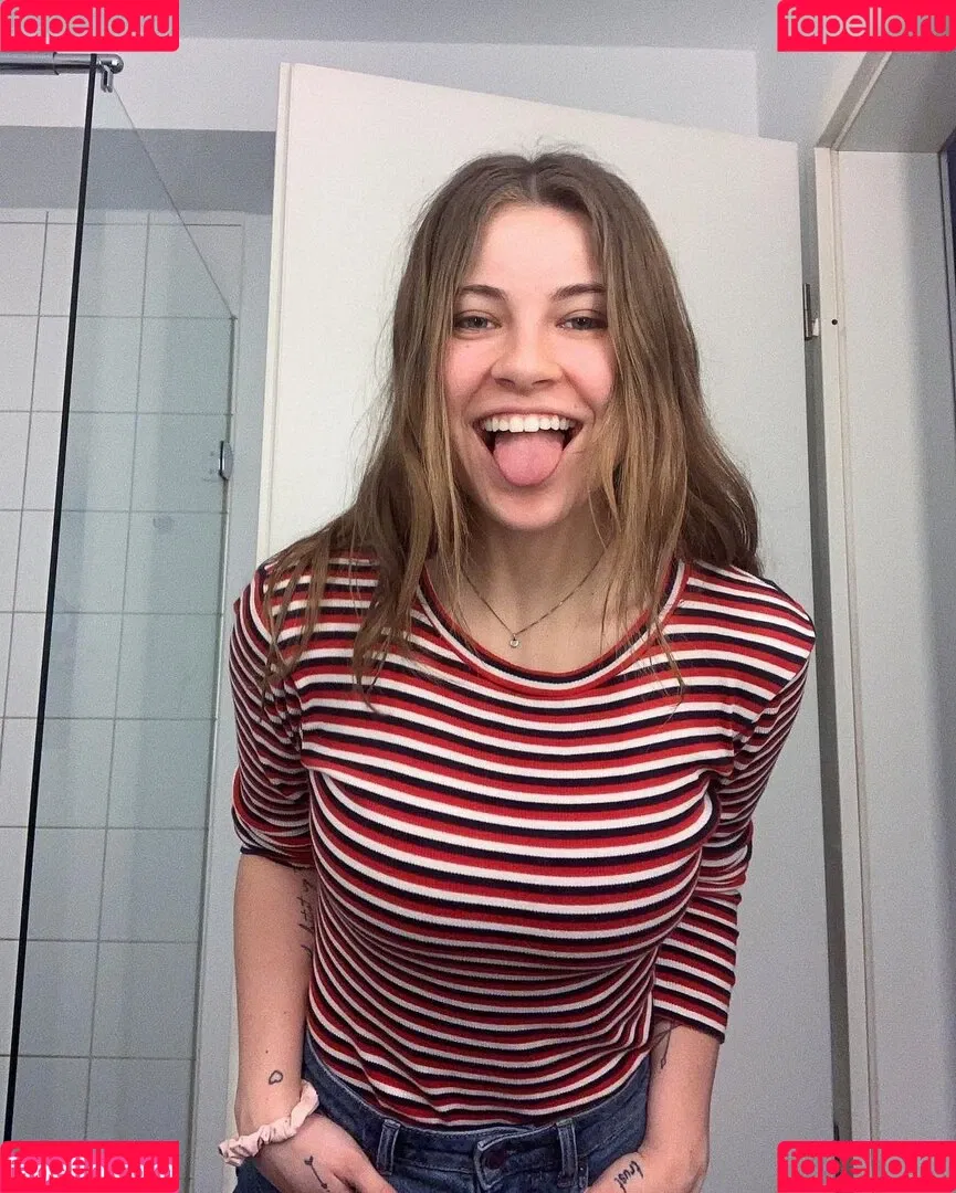Melina Sophie Onlyfans Photo Gallery 