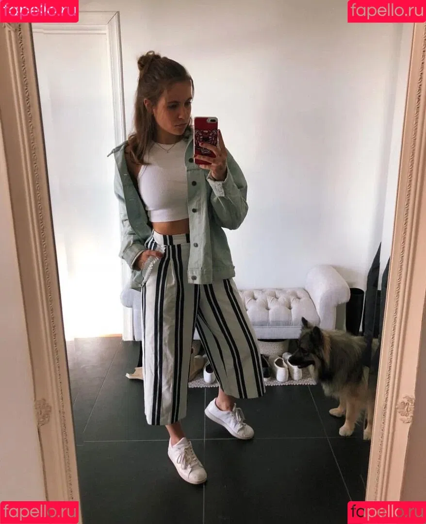 Melina Sophie Onlyfans Photo Gallery 
