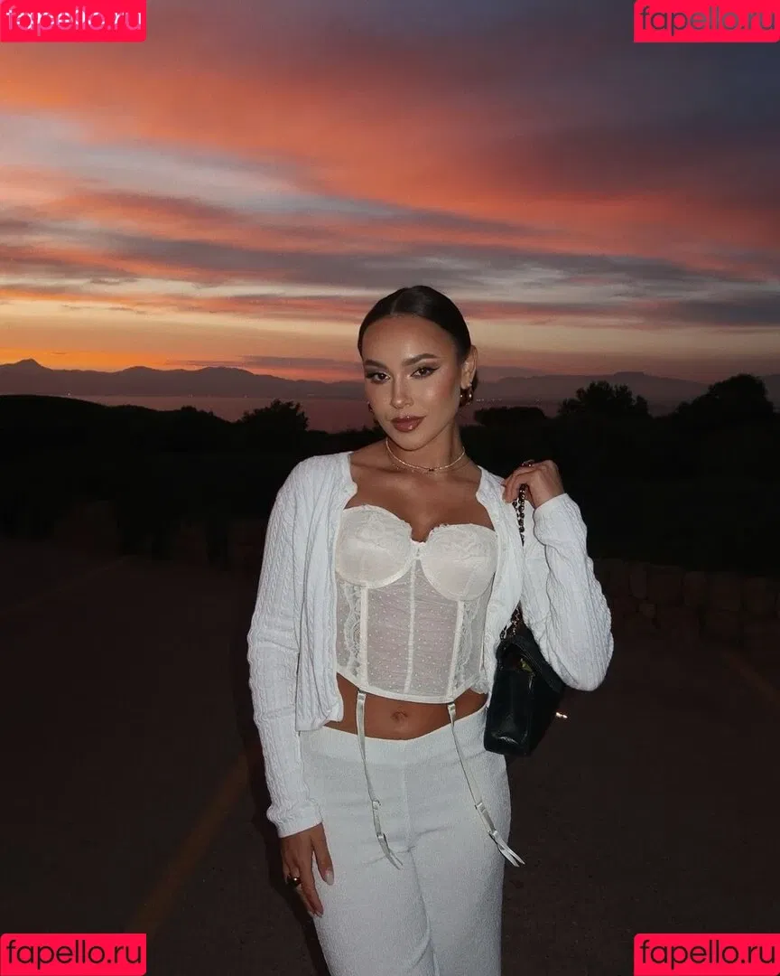Margarita (Maddy) Nigmatullin Onlyfans Photo Gallery 
