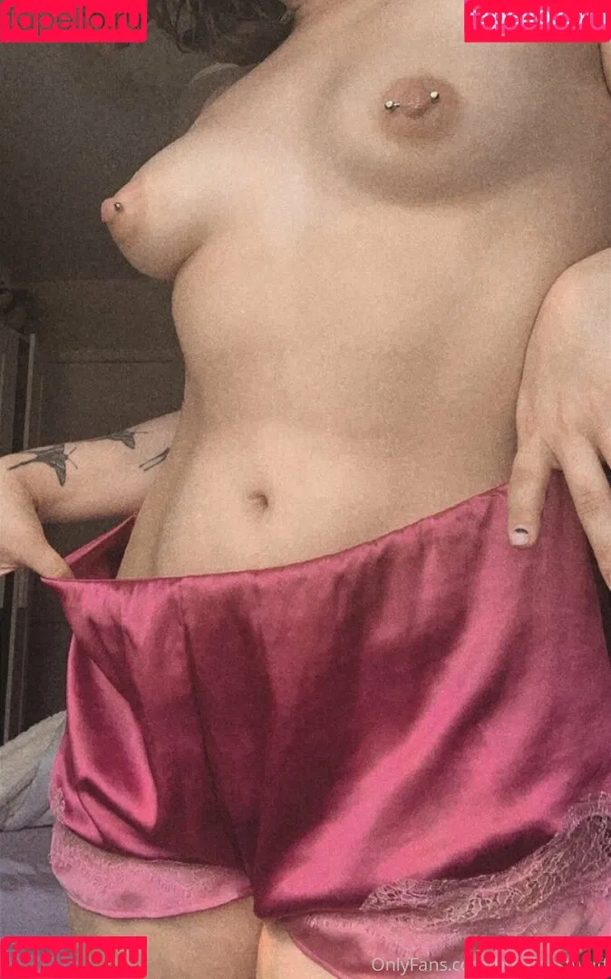 auroratheeangel Onlyfans Photo Gallery 