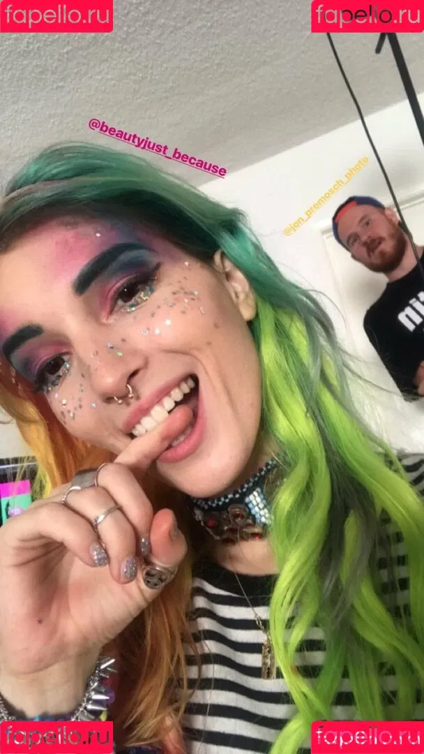 Dani Thorne Onlyfans Photo Gallery 