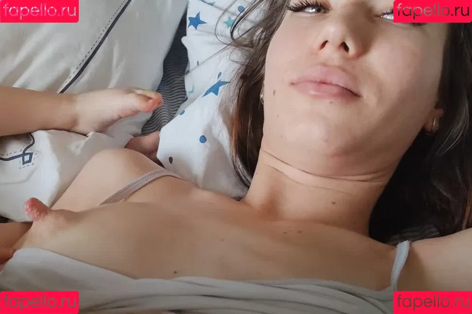Mary Lovely Onlyfans Photo Gallery 
