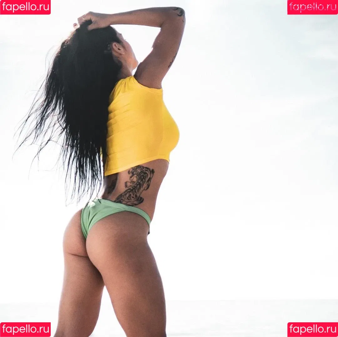 Pahrnia Parsons Onlyfans Photo Gallery 