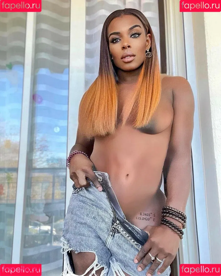 Falones Onlyfans Photo Gallery 