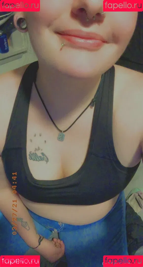 viezu Onlyfans Photo Gallery 