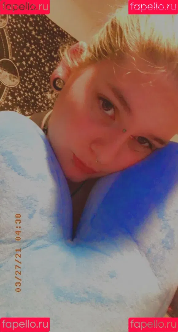 viezu Onlyfans Photo Gallery 