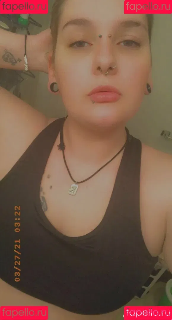 viezu Onlyfans Photo Gallery 