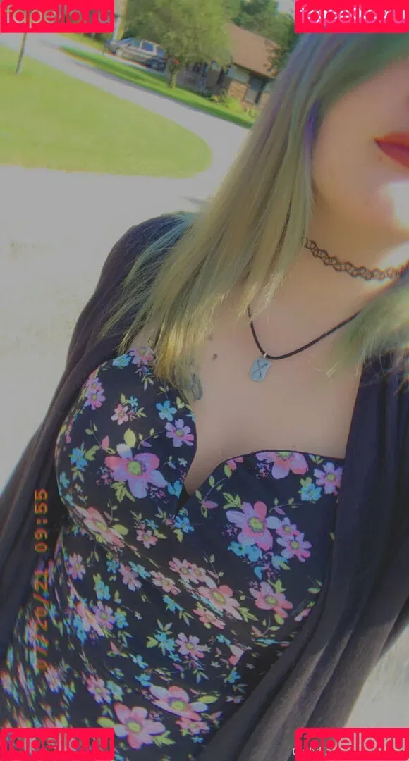 viezu Onlyfans Photo Gallery 