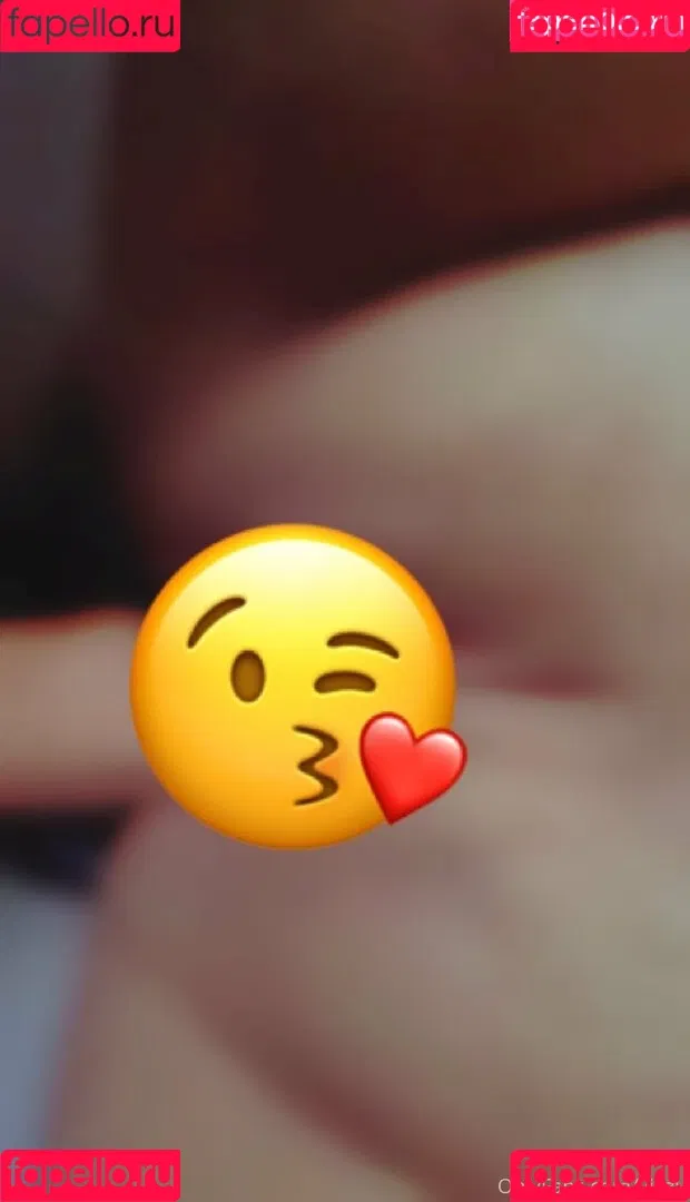 viezu Onlyfans Photo Gallery 