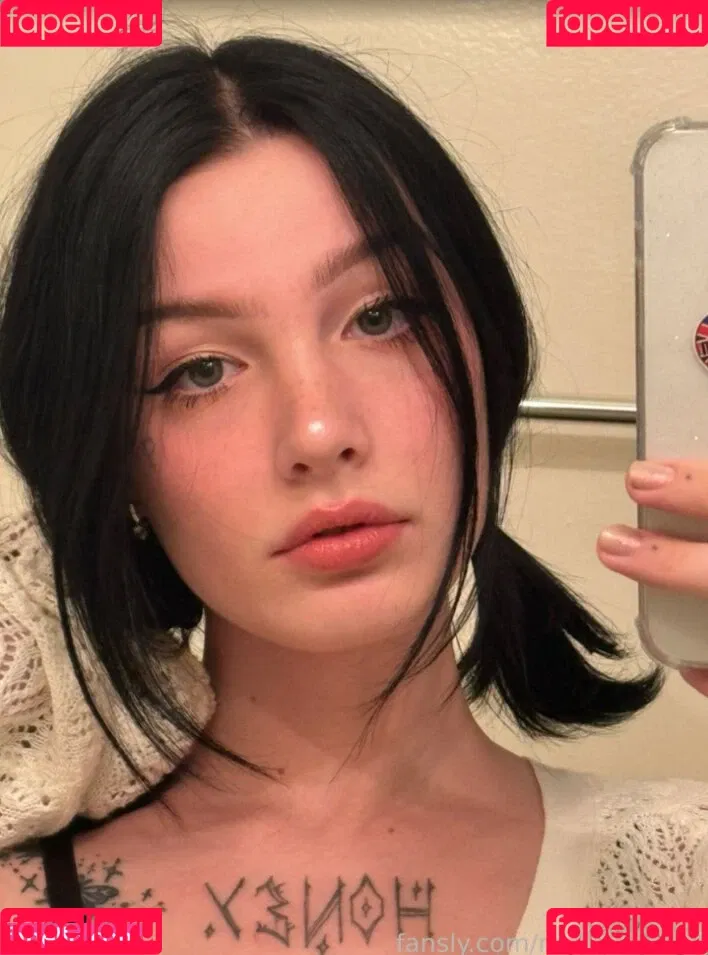 Julia Molligan Onlyfans Photo Gallery 