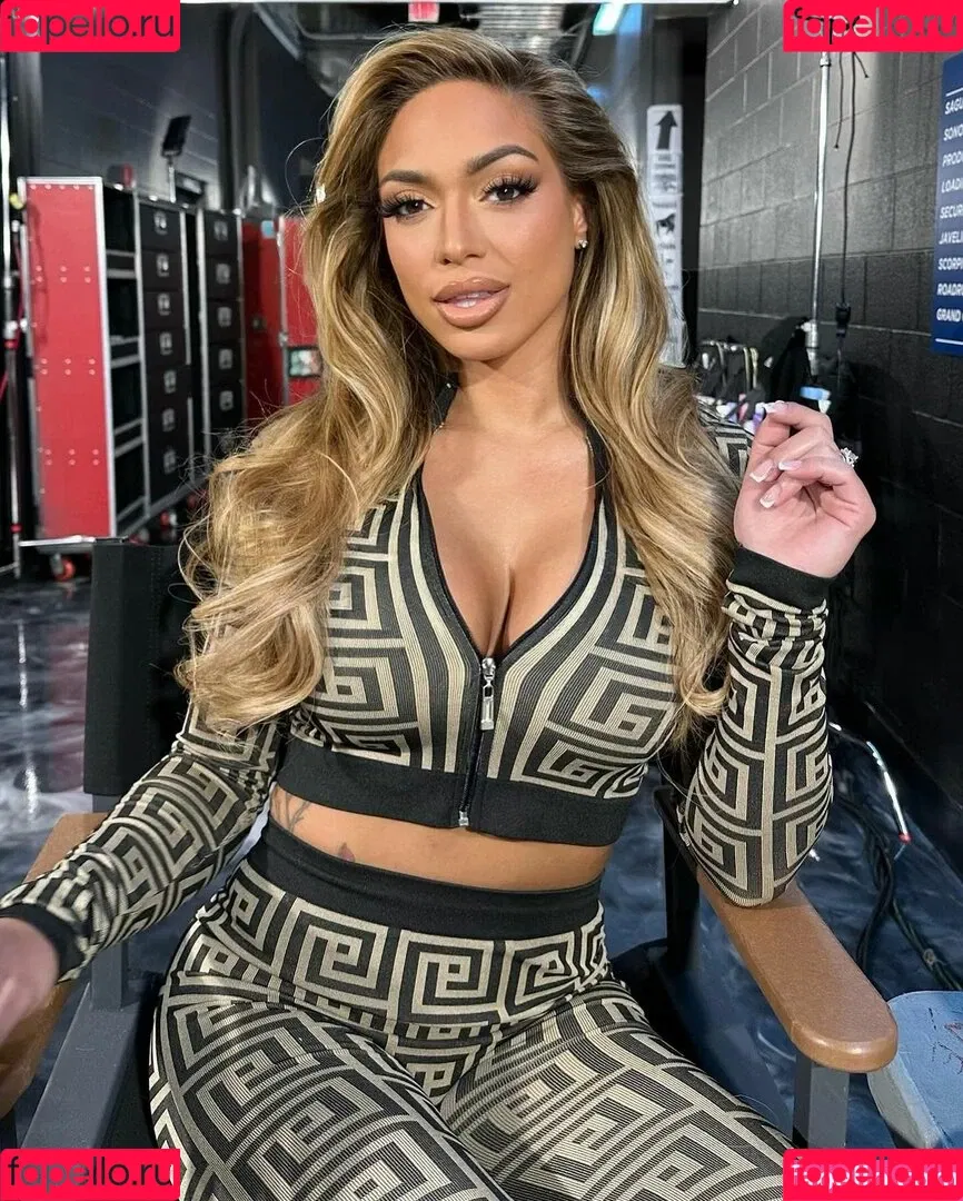 Elektra Lopez Onlyfans Photo Gallery 