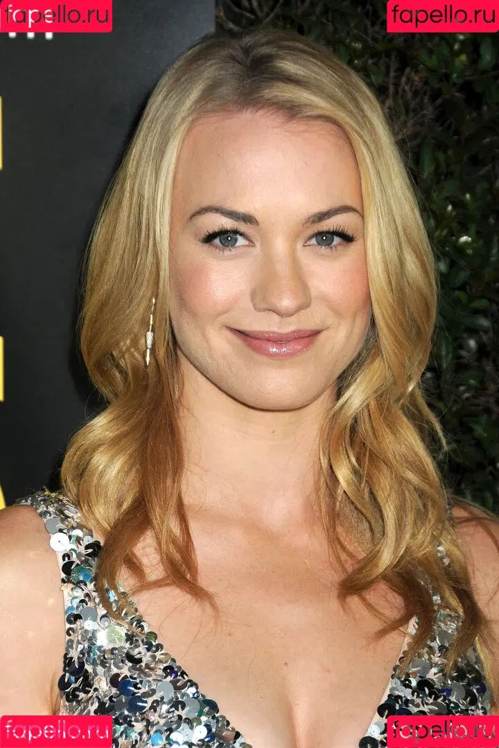 Yvonne Strahovski Onlyfans Photo Gallery 
