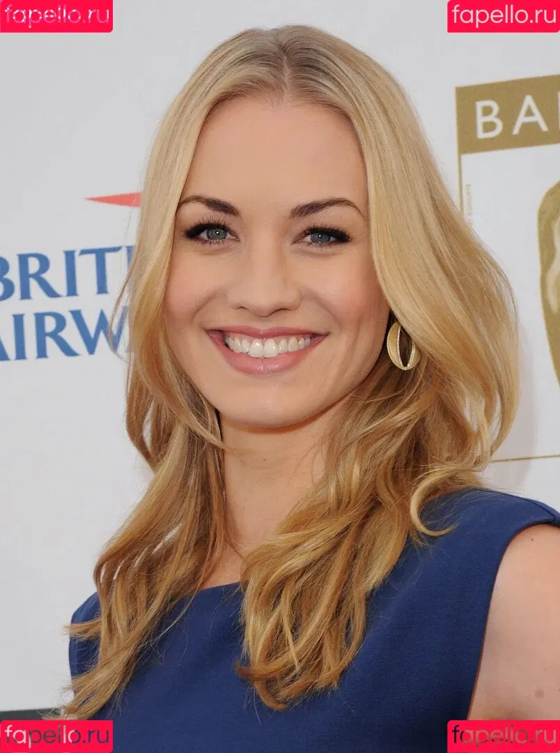 Yvonne Strahovski Onlyfans Photo Gallery 