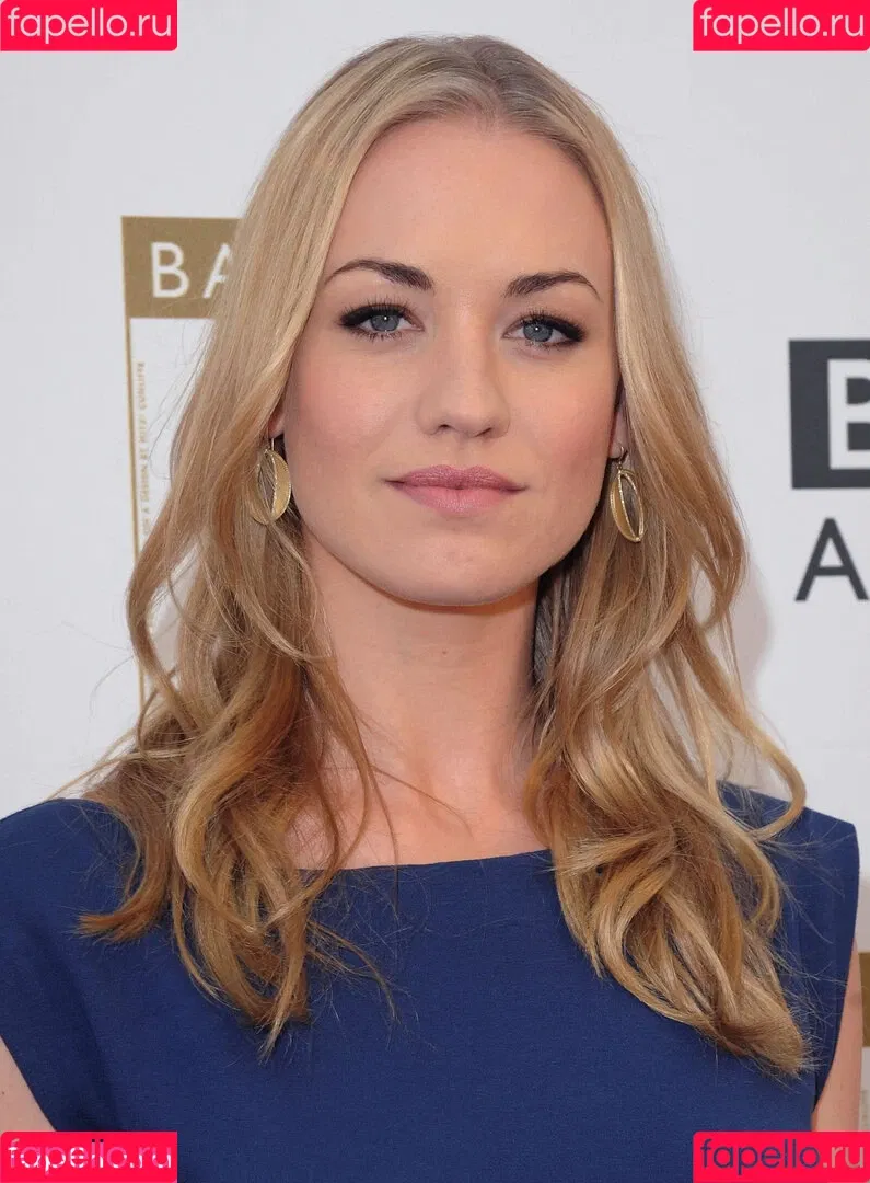 Yvonne Strahovski Onlyfans Photo Gallery 