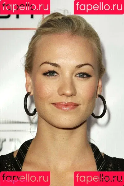 Yvonne Strahovski Onlyfans Photo Gallery 