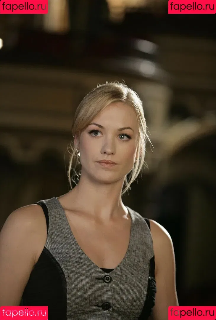 Yvonne Strahovski Onlyfans Photo Gallery 